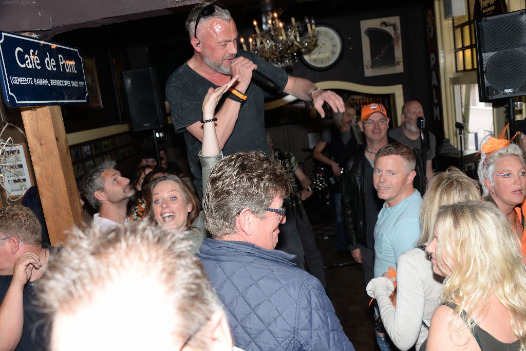 ../Images/Roved in de Punt op koningsdag 2019 145.jpg